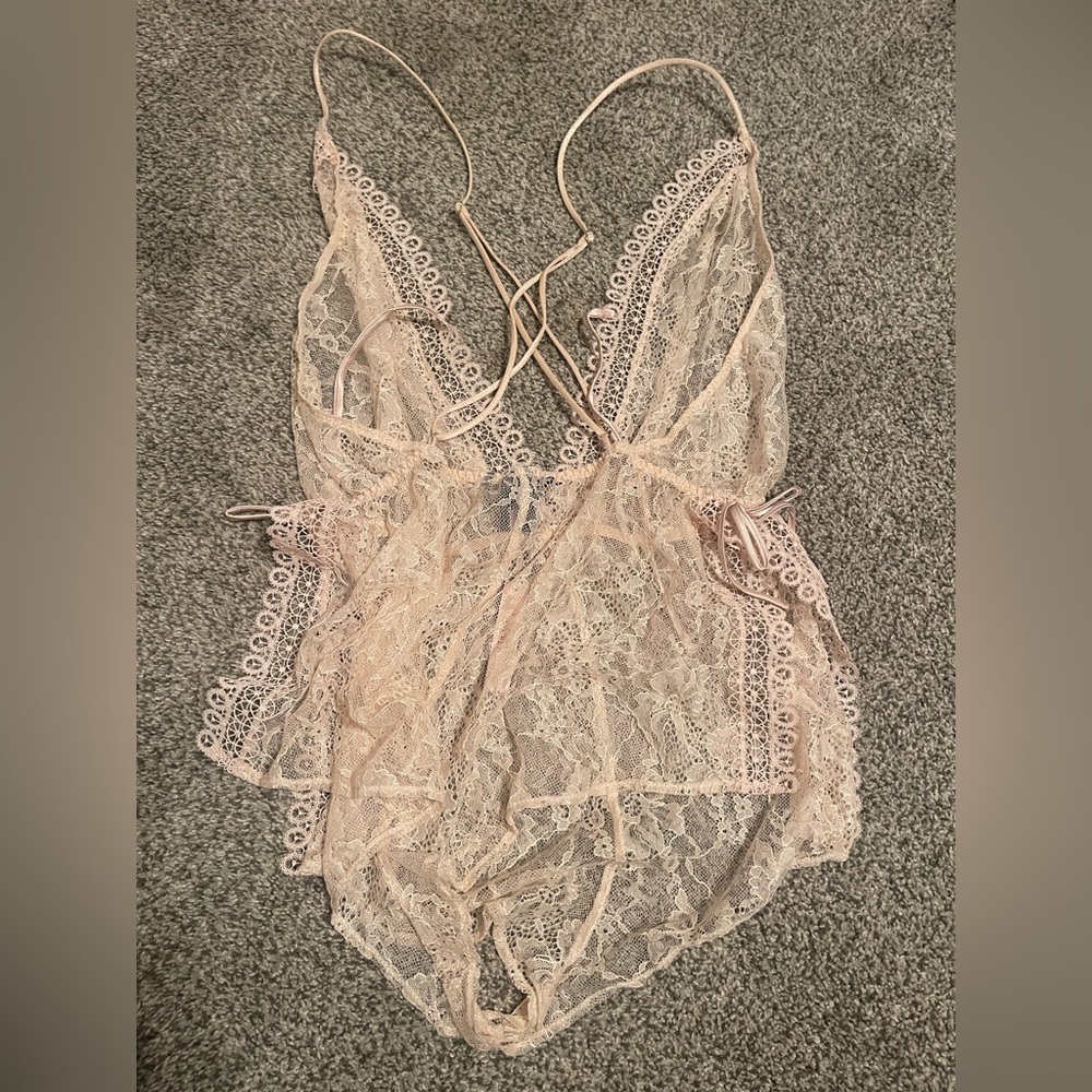 Brand new Victoria’s Secret lingerie - Picture 2 of 4